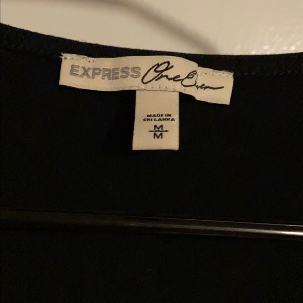 Express T-shirt - Picture 4 of 4
